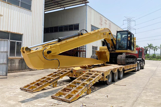 長い腕のバックホウのCAT320 PC200のための小型掘削機ブームの幼虫の棒