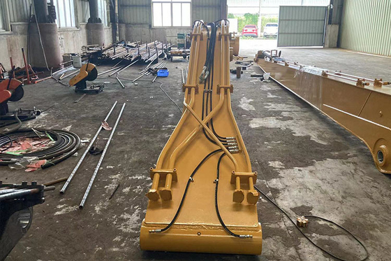CAT320 CAT323 CAT326 CAT329のためのQ355Bの幼虫の掘削機の長い腕